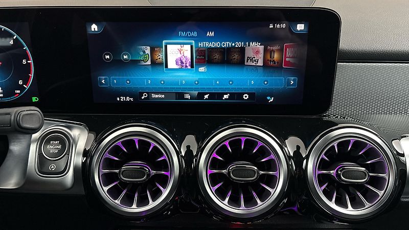 Mercedes-Benz GLB 200d AUT 4MATIC - fotka 11 z 30