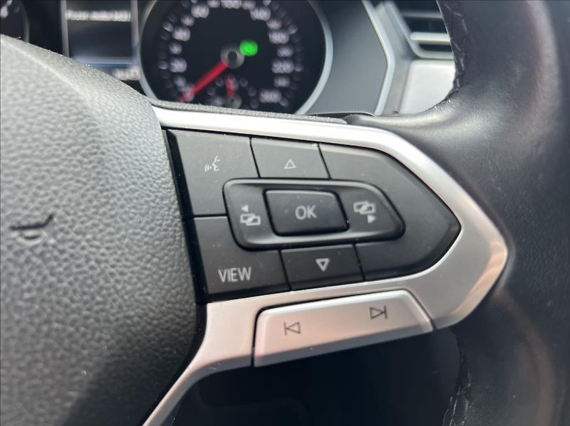 Volkswagen Passat 2,0 TDi Bussines DSG záruka - fotka 25 z 31