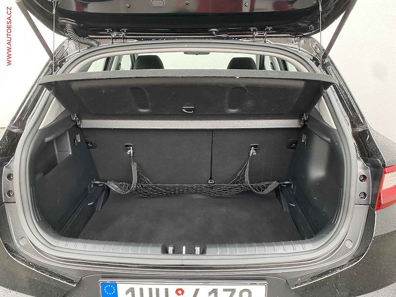Kia Stonic (2024) 1.2i, 1.maj,ČR, AC, kamera - fotka 7 z 20