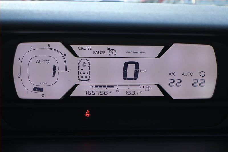 Citroën C4 Picasso (2015) 1.6 HDi, Automat, 7 míst, Navi - fotka 11 z 23