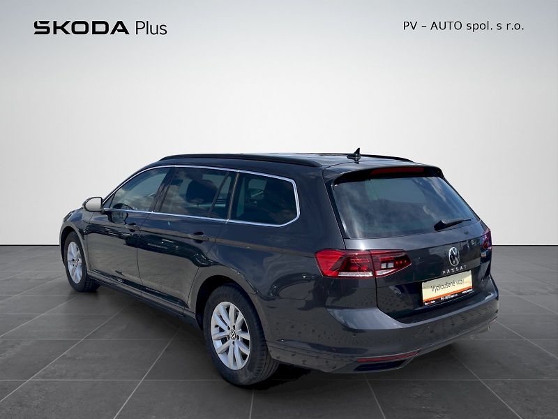 Volkswagen Passat (2023) 2.0 TDI 110kW DSG Business - fotka 27 z 32