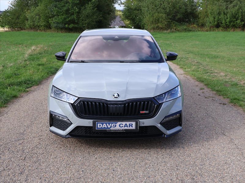 Škoda Octavia 2,0 TSI RS 180kW DSG CZ 1.Maj - fotka 2 z 30