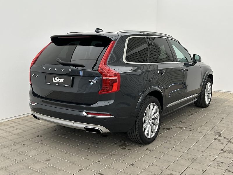 Volvo XC90 2.0 D5 4x4 Inscription - fotka 5 z 35