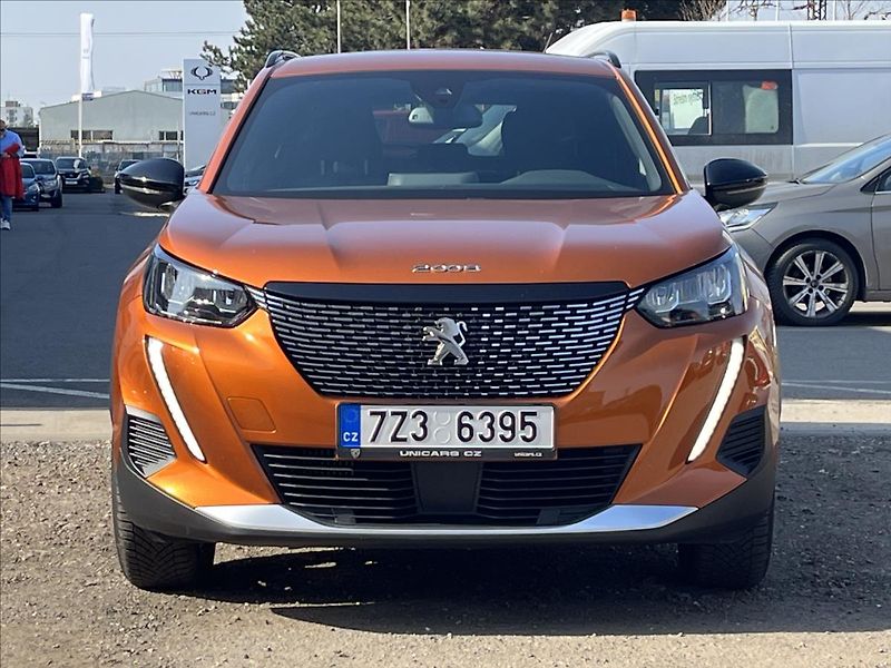 Peugeot 2008 1,2 PT  Allure EAT8 zár 4/28 - fotka 2 z 26