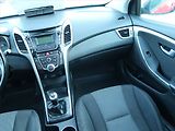 Hyundai i30 (2014) 1.6 MPI, Serv.kniha, Tempomat - náhled 8