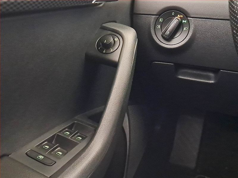 Škoda Octavia (2014) RS 2.0 TDI, Automat, Navi - fotka 16 z 17