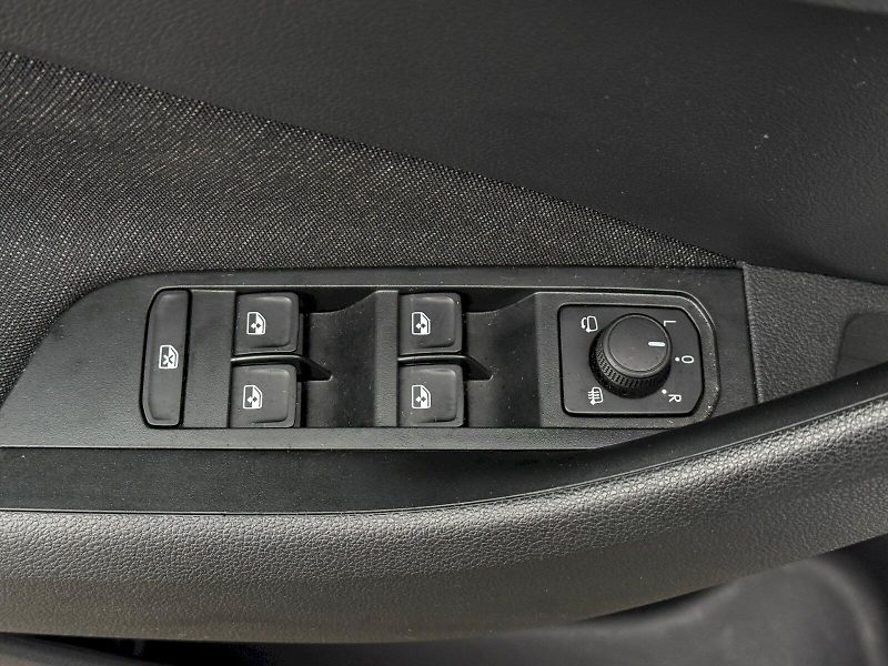 Škoda Kamiq (2024) 1.5 TSI 110 kW TopSelection - fotka 9 z 21