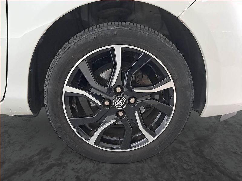 Toyota Yaris (2017) 1.33 Dual VVT-i, ČR,1.maj - fotka 14 z 17