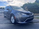 Chrysler Pacifica (2017) 3,6 RU Touring L 8 míst 2017 - náhled 6