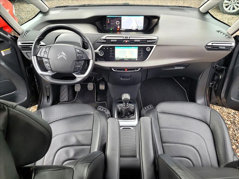 Citroën Grand C4 SpaceTourer 1,5 hdi,7 MÍST,KŮŽE,VÝHŘEV,NAV - fotka 21 z 50