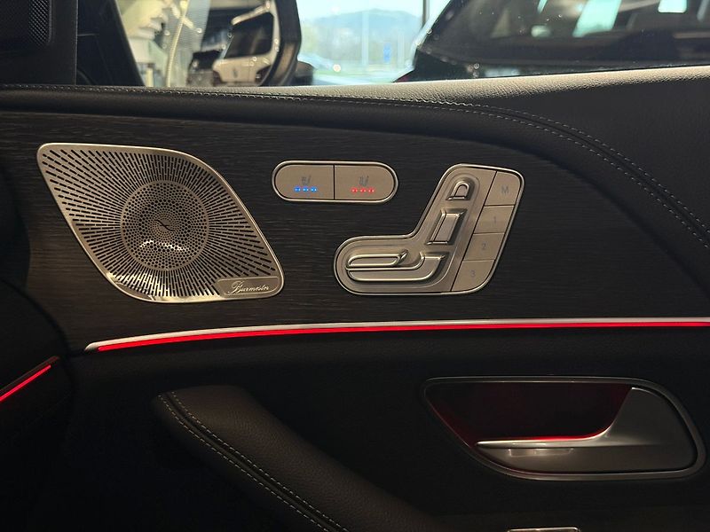 Mercedes-Benz GLE 450d 4MATIC, Masáž,AMG Premium - fotka 40 z 47