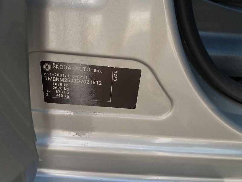 Škoda Roomster 1.2TSi,63kW,KLIMA,1.MAJITE-ČR! - fotka 19 z 25
