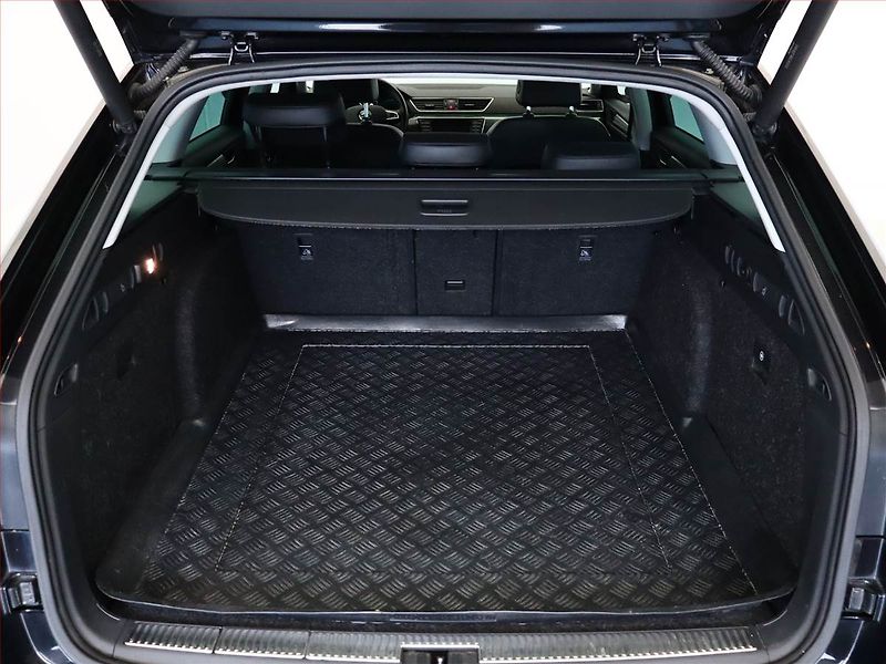 Škoda Superb (2016) Style 2.0 TDI, Automat - fotka 12 z 24