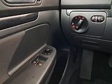 Volkswagen Golf (2008) 1.4 TSI, nová STK, v provozu - náhled 16