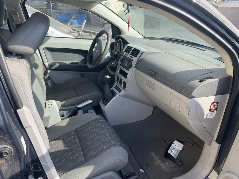 Dodge Caliber (2007) - fotka 2 z 6