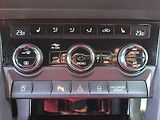 Škoda Karoq (2023) 1.5 TSI, 1.maj,ČR, SportLine - náhled 18