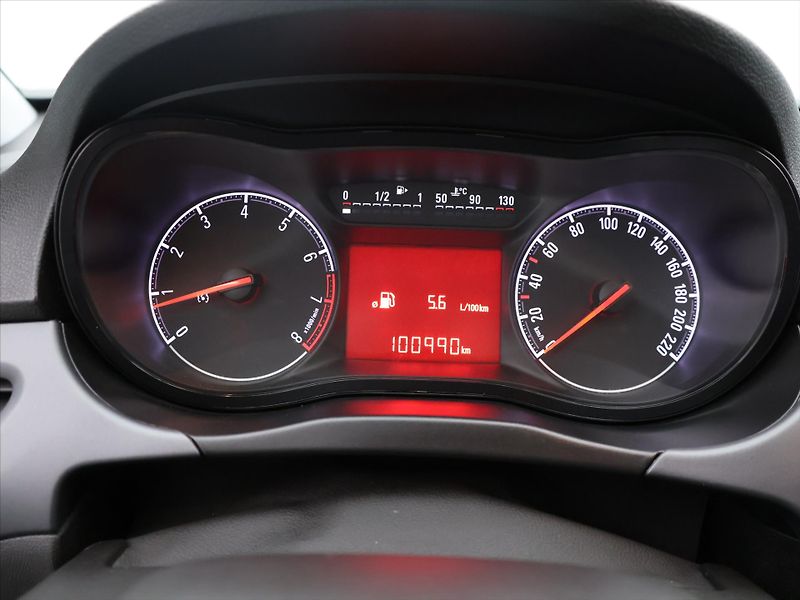 Opel Corsa 1,2 i 51kW CZ Enjoy Serv.Kniha - fotka 14 z 24