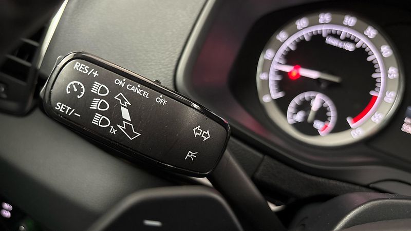 Škoda Karoq 2.0 TDI DSG 4x4 Style - fotka 14 z 26