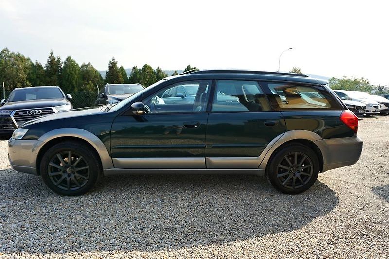 Subaru Outback (2004) 3,0R  H6 180 kW - fotka 8 z 52
