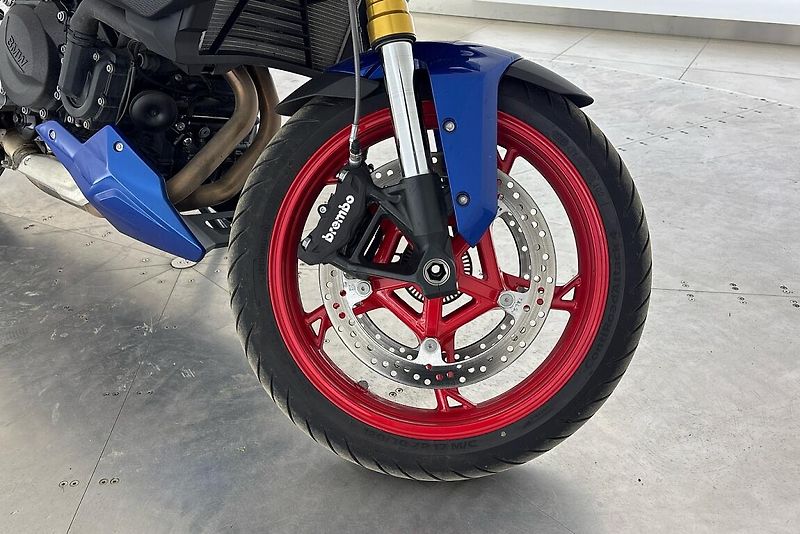 BMW MOTO F 900 XR - fotka 8 z 13
