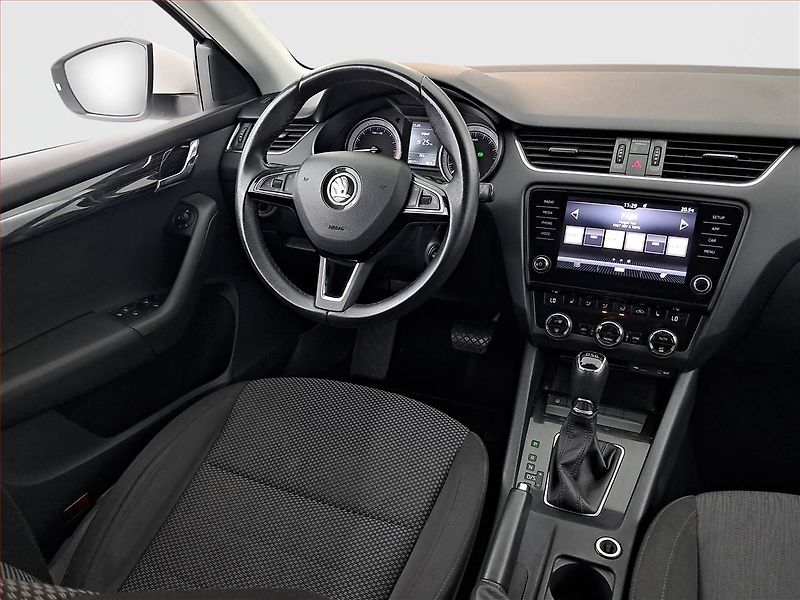 Škoda Octavia (2017) 2.0 TDI, Automat, Tempomat - fotka 7 z 19