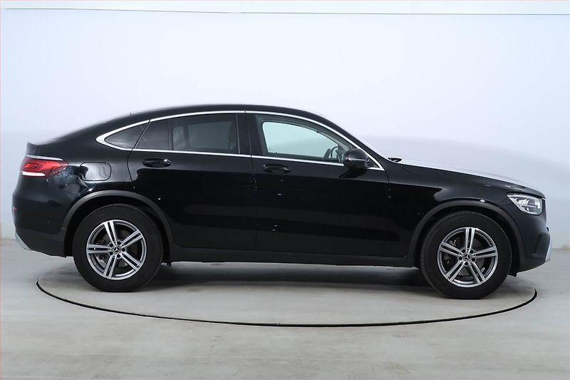 Mercedes-Benz GLC (2021) 220 d - fotka 6 z 25