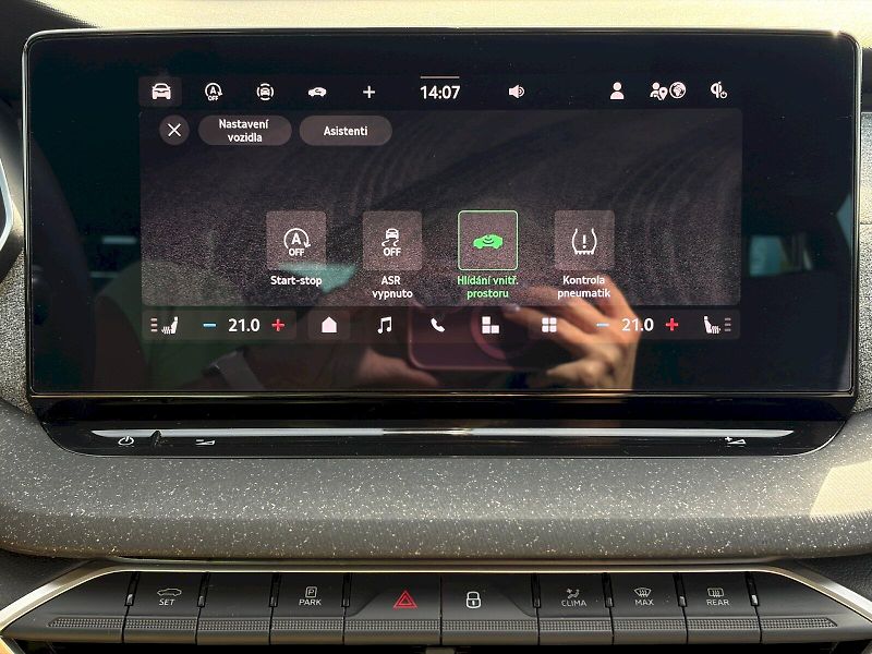 Škoda Octavia (2025) Combi M-HEV DSG 1.5 / 110kW / - fotka 34 z 35