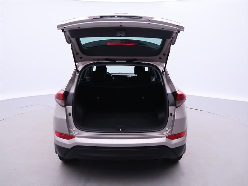 Hyundai Tucson 1,7 CRDI 85kW Czech Edition - fotka 9 z 31