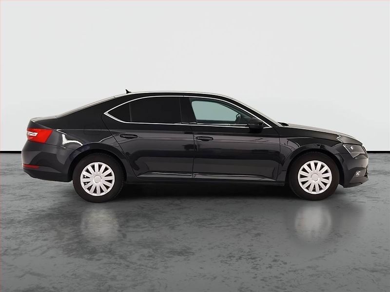 Škoda Superb (2018) Ambition 2.0 TDI, Automat - fotka 6 z 18