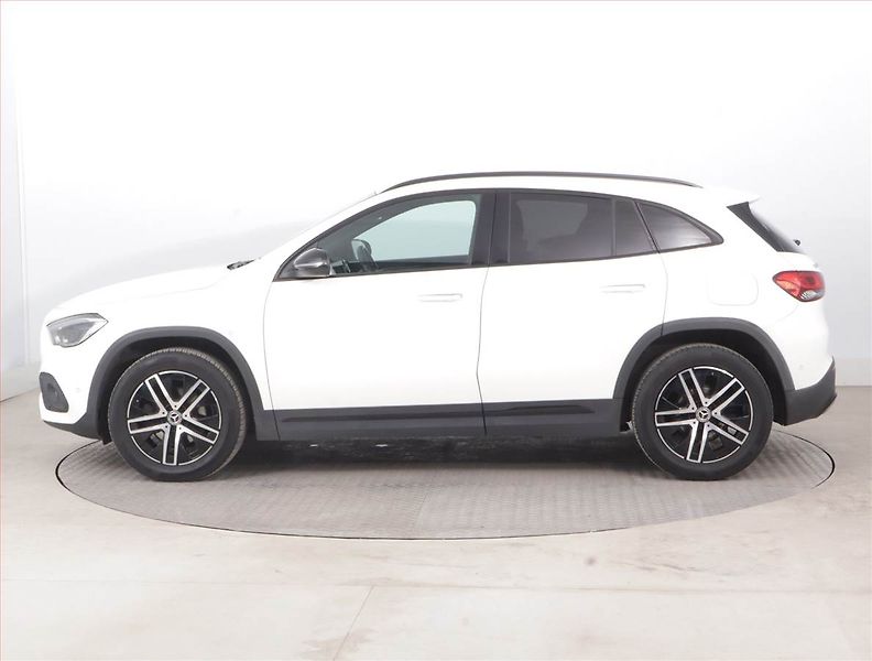 Mercedes-Benz GLA (2020) 200 d 4MATIC - fotka 3 z 22
