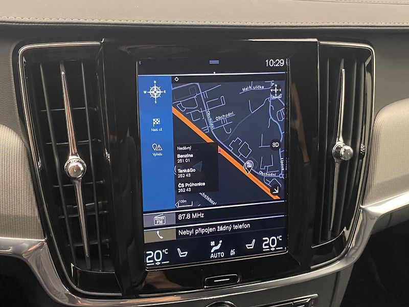 Volvo V90 B5 AWD R-DESIGN AUT CZ - fotka 45 z 53
