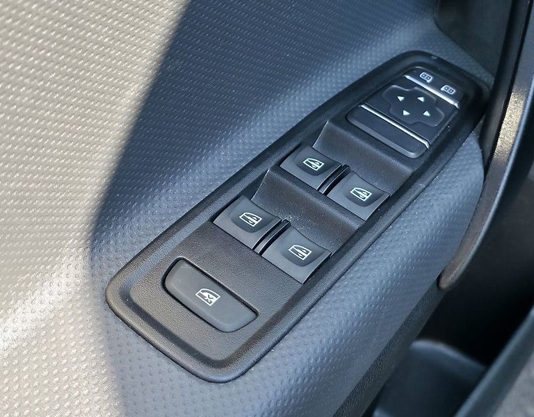 Mercedes-Benz Citan 110 CDI Tourer PRO S - fotka 16 z 24