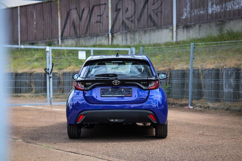 Toyota Yaris 1,5 HEV 116  LIMITED EDITION C - fotka 4 z 23