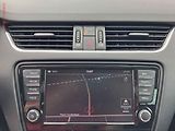 Škoda Octavia (2014) 1.4 TSi, Elegance, DSG, bixen - náhled 16