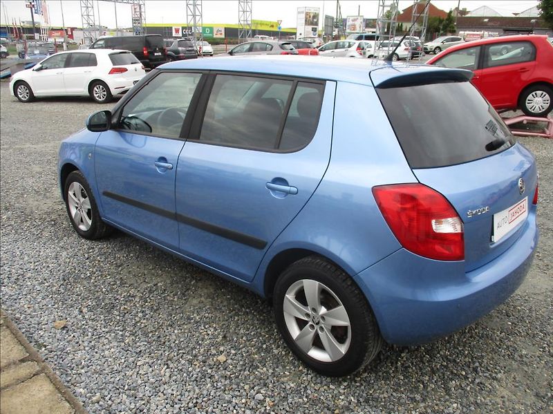 Škoda Fabia 1,2 TSI, aut.klima,serv.kniha, - fotka 7 z 44