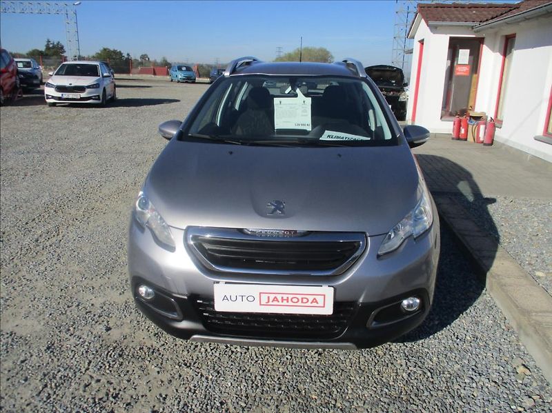 Peugeot 2008 1,2 i, klima,serv.kniha,tažné - fotka 2 z 34