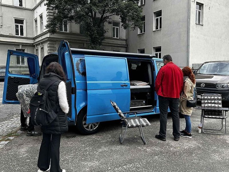 DIY karavan festival na Žižkárně v Českých Budějovicích. Dodávka Stanislava Vlažného.