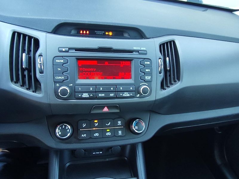 Kia Sportage (2012) ACTIVE 1.6 GDI 135k MAN6 - fotka 16 z 25