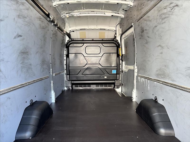 Ford Transit 2,0 Trend 96kW L4H3 DPH - fotka 10 z 35