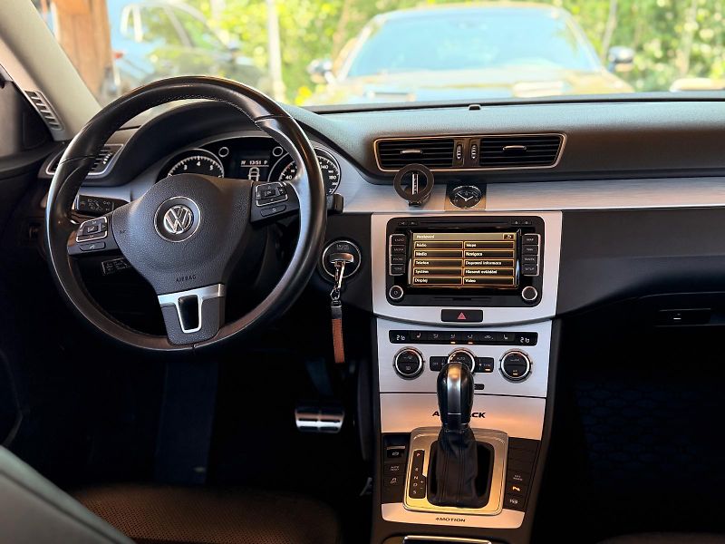 Volkswagen Passat Alltrack 2.0 Tsi - fotka 11 z 36