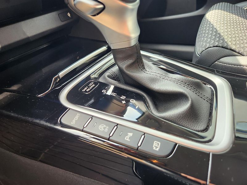 Kia XCeed 1.5-V ZÁRUCE-1. MAJ.-AUTOMAT - fotka 18 z 22