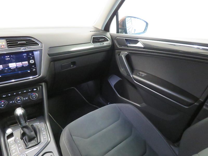 Volkswagen Tiguan - fotka 15 z 24