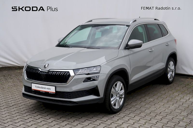 Škoda Karoq (2025) Top Selection 1.5 TSI 110 kW - fotka 1 z 28