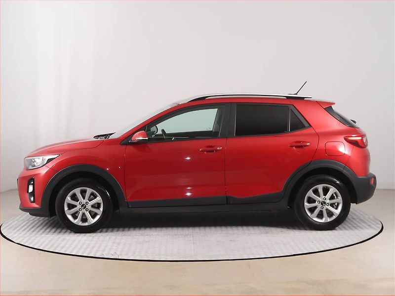 Kia Stonic (2019) 1.0 T-GDI, Serv.kniha - fotka 3 z 17