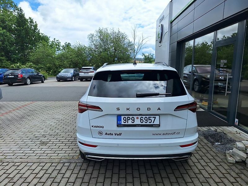 Škoda Karoq Sportline 1,5TSI 110kW - fotka 6 z 11