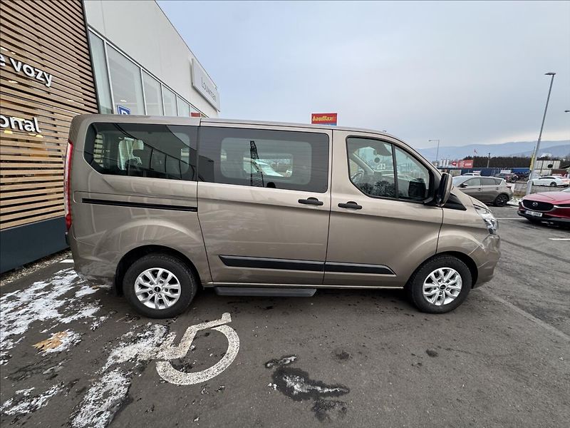 Ford Transit Custom 2,0 TITANIUM L1 - fotka 19 z 19