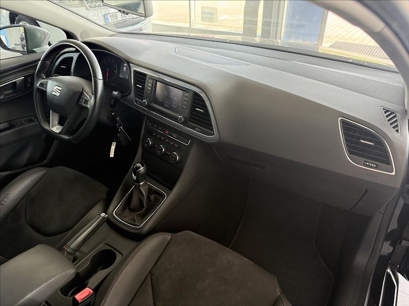 Seat Leon 1,4   FR,TSI103kW,ŘEMEN,SERVIS - fotka 23 z 24