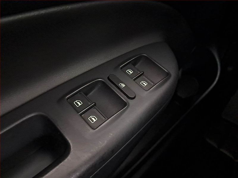 Škoda Octavia (2006) Scout 2.0, 4X4, po STK, Tažné - fotka 18 z 21
