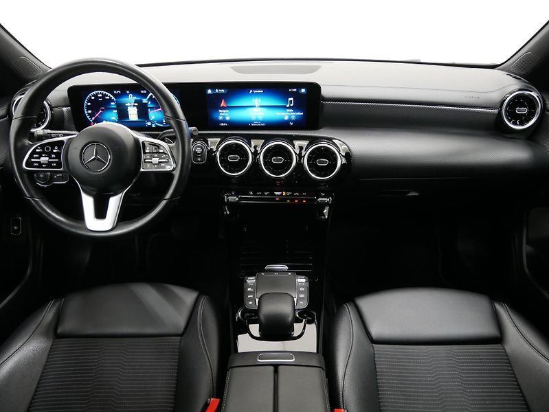 Mercedes-Benz CLA - fotka 5 z 27