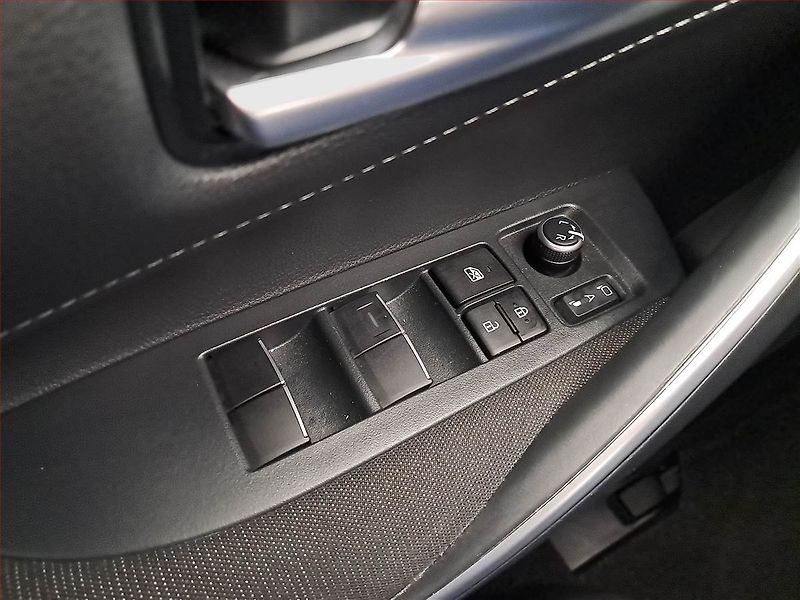 Toyota Corolla (2025) Comfort 1.8 Hybrid - fotka 18 z 22